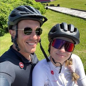 Meet your Posher, Eva